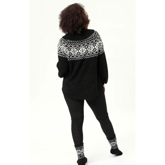 Premise holiday Christmas sweater sock set women’s size large snowflake black&wh - Picture 2 of 10